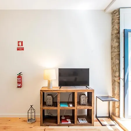 W/ Pool, Ac & Patio By Lovelystay Apartment